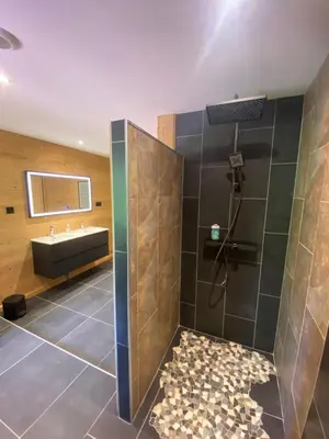Salle de bains dans l'établissement Vosges Hygge - Chalets Lodges & Spa