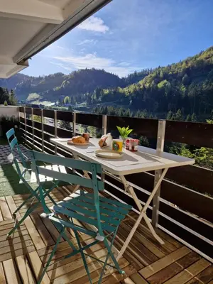 Vue générale sur la montagne ou vue sur la montagne depuis l'appartement