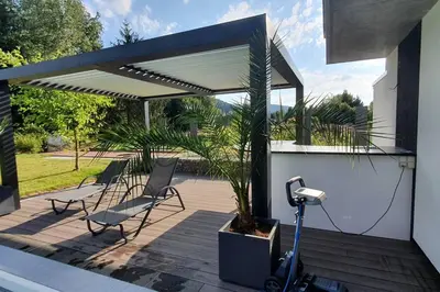 Balcon ou terrasse dans l'établissement appartement standing Gérardmer jacuzzi