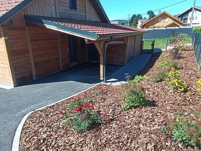 Jardin de l'établissement Le nid de Claude et Nadine