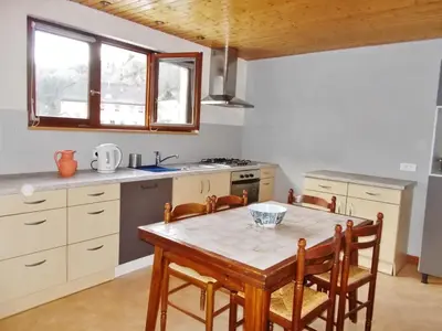 Cuisine ou kitchenette dans l'établissement Le Gîte des Chevaliers