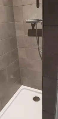 Salle de bains dans l'établissement Studio avec terrasse hyper centre Colmar