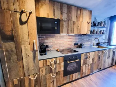 Cuisine ou kitchenette dans l'établissement Dormir Chez les Pirates charme & confort à 10 min de Colmar