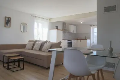 Cuisine ou kitchenette dans l'établissement Duplex Mangrove