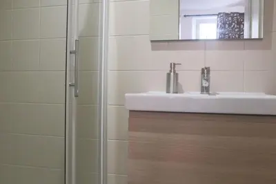 Salle de bains dans l'établissement La Chambre Chamane