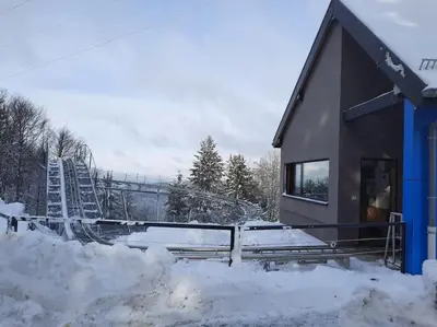 L'établissement LE CHANT DE LA RIVIERE en hiver