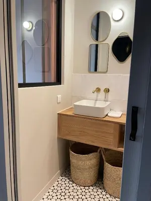 Salle de bains dans l'établissement L'Adresse - Rempart Sud - Eguisheim avec garage privé