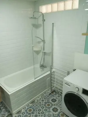 Salle de bains dans l'établissement Gîte de la Costelle