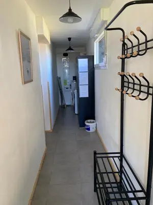 Cuisine ou kitchenette dans l'établissement Chalet bois au calme, en lisière de forêt, balcons, sentiers balades Gérardmer & Alsace 