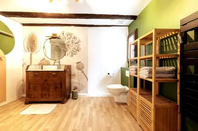 Salle de bains dans l'établissement Gîte Pomme d'Amour - 2 à 4 personnes