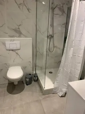 Salle de bains dans l'établissement Esprit Espagne, joli studio au coeur de Mulhouse