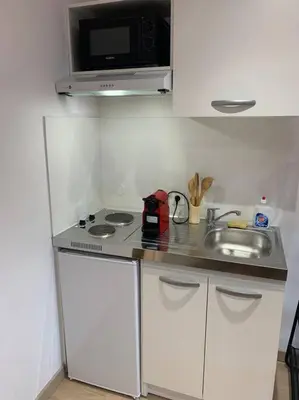 Cuisine ou kitchenette dans l'établissement Esprit Espagne, joli studio au coeur de Mulhouse