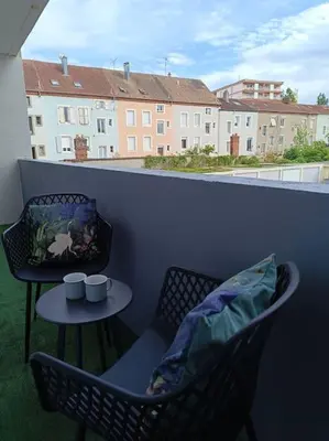 Balcon ou terrasse dans l'établissement Appartement proche du centre