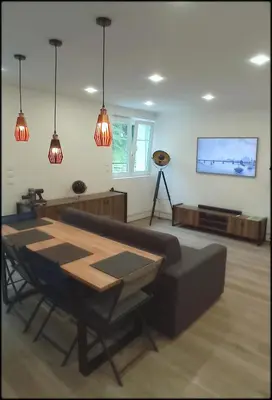 Coin salon dans l'établissement Sur la rive du Lac