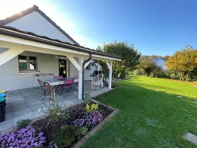 Jardin de l'établissement Gîte Les Lilas, centre Alsace, avec jacuzzi