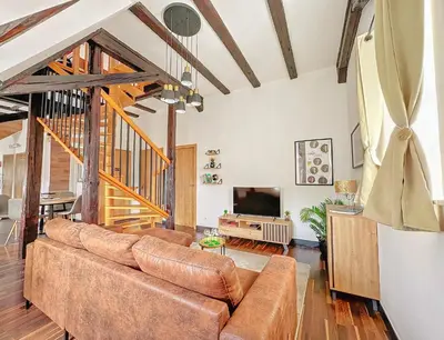 Télévision ou salle de divertissement dans l'établissement Loft Bariga