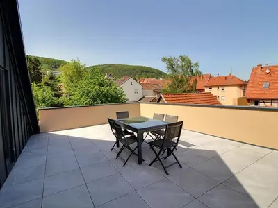 Balcon ou terrasse dans l'établissement Charmante maison 3 chambres au cœur du vignoble avec terrasse - FR-1-722-8