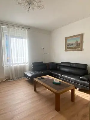 Coin salon dans l'établissement Bel appartement spacieux T4 La Citadelle de 92m2