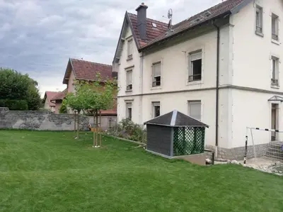 Jardin de l'établissement Bel appartement spacieux T4 La Citadelle de 92m2