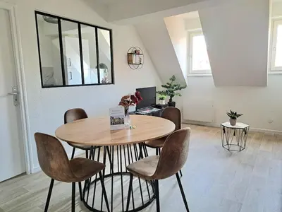 Coin salon dans l'établissement Chez Vincent - Centre Historique de Colmar avec parking inclus