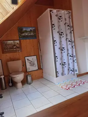 Salle de bains dans l'établissement Gite 4 personnes Les Ecureuils