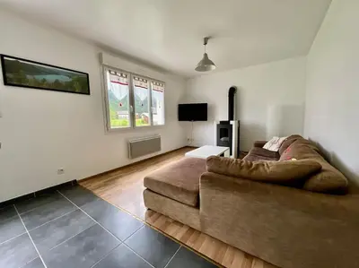 Télévision ou salle de divertissement dans l'établissement L'Appart du Lac de Gérardmer - Beau & spacieux
