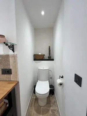 Salle de bains dans l'établissement La Chaumière