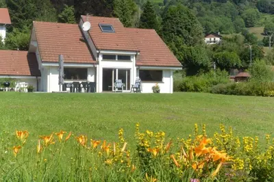 Jardin de l'établissement Chalet sous Le Théâtre