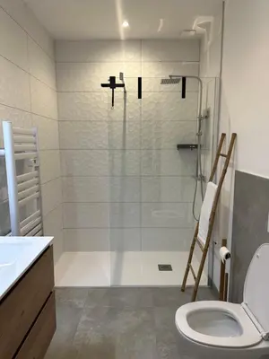 Salle de bains dans l'établissement Appartement de la gare
