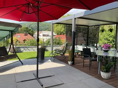 Jardin de l'établissement Gîte EMOZIONE