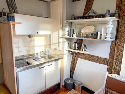 Cuisine ou kitchenette dans l'établissement La Maison Bleue - Historic House in the Heart of Riquewihr