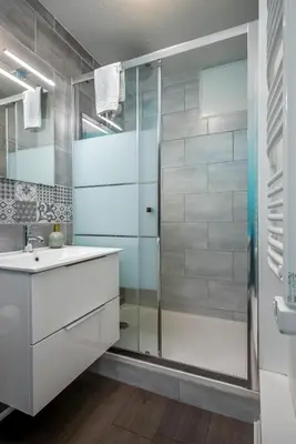 Salle de bains dans l'établissement Le 37-GregIMMO-Appart'Hôtel