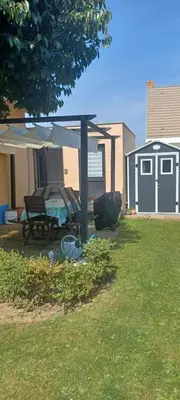 Jardin de l'établissement Chez Serge et Francine