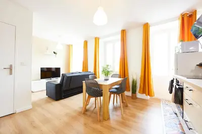 Cuisine ou kitchenette dans l'établissement RB-1D Appartement F2 au 1er étage à Mulhouse de 1 à 2 pers