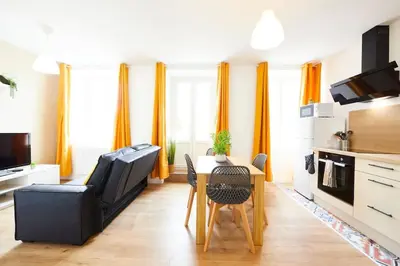 Cuisine ou kitchenette dans l'établissement RB-1D Appartement F2 au 1er étage à Mulhouse de 1 à 2 pers