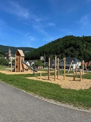 Aire de jeux pour enfants de l'établissement Gîte 6 personnes