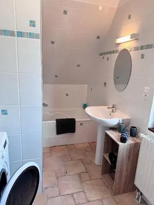 Salle de bains dans l'établissement Gîte de Juliana 6 personnes Baldenheim