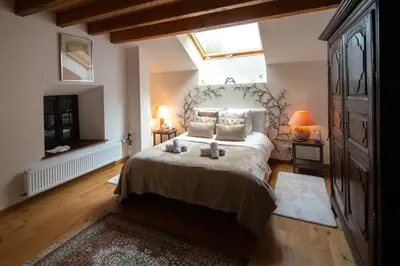 Un ou plusieurs lits dans un hébergement de l'établissement La ferme aux belles sources