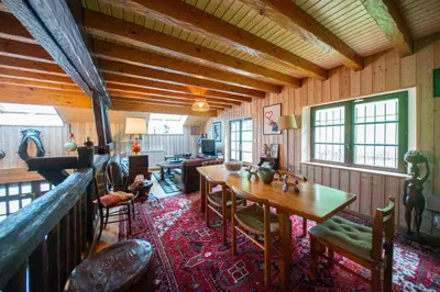 Coin salon dans l'établissement La ferme aux belles sources