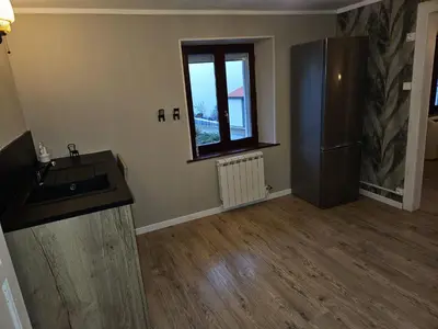 Cuisine ou kitchenette dans l'établissement Grande maison à à Bresse avec jacuzzi cheminée et jardin Idéal pour les familles et amis