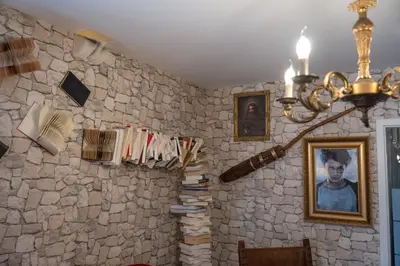 Bibliothèque dans l'appartement