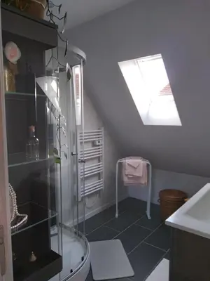 Salle de bains dans l'établissement Le repos du facteur