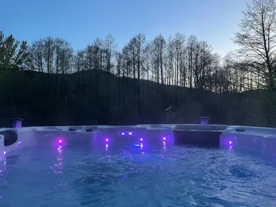 Piscine de l'établissement Chalet Sequoia - Spa et Sauna ou située à proximité