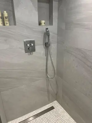 Salle de bains dans l'établissement Villa de l'Elbe proche Europapark en Alsace
