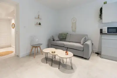 Coin salon dans l'établissement Appartement entièrement neuf avec terrasse privative !