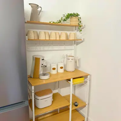 Cuisine ou kitchenette dans l'établissement Grand appartement chaleureux