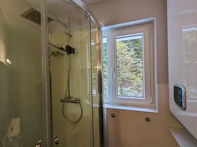 Salle de bains dans l'établissement Refuge AuRoiSud