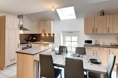 Cuisine ou kitchenette dans l'établissement Les Marmottes - Charmant Appt pour 7 p