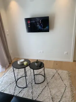 Télévision ou salle de divertissement dans l'établissement GÎTE La Belle Échappée