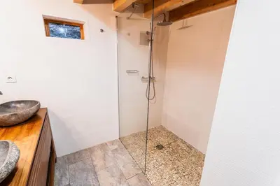 Plan de l'établissement Aux Sources - 14 personnes - sauna & jacuzzi